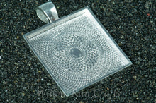 Load image into Gallery viewer, Pendant Tray Square Silver 25mm
