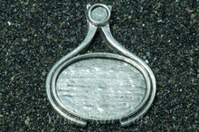 Load image into Gallery viewer, Pendant Tray Oval Antique Silver 18 x 25mm