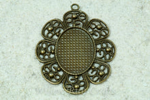 Load image into Gallery viewer, Pendant Tray Oval Filigree Bronze 22 x 30mm