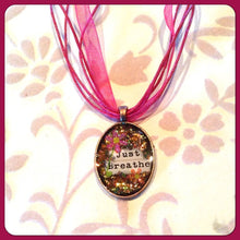 Load image into Gallery viewer, Pendant Tray Oval Antique Copper 22 x 30mm