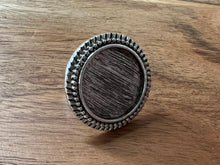 Load image into Gallery viewer, Ring Tray Circle Antique Silver 20mm Bezel
