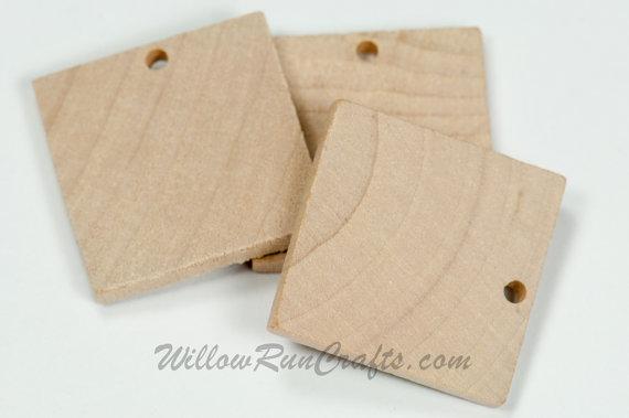 Wood Square with Straight Edge 1 inch with 1 Hole Drilled 20 Pack
