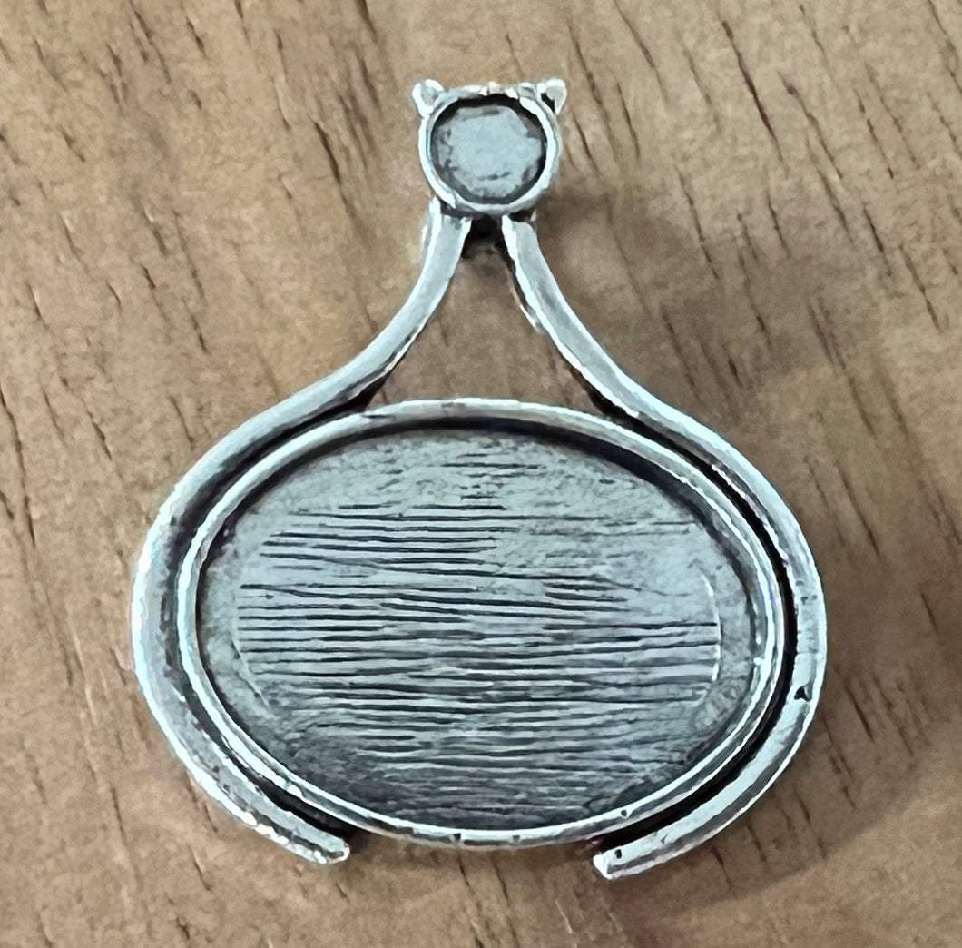 Pendant Tray Oval Antique Silver 18 x 25mm